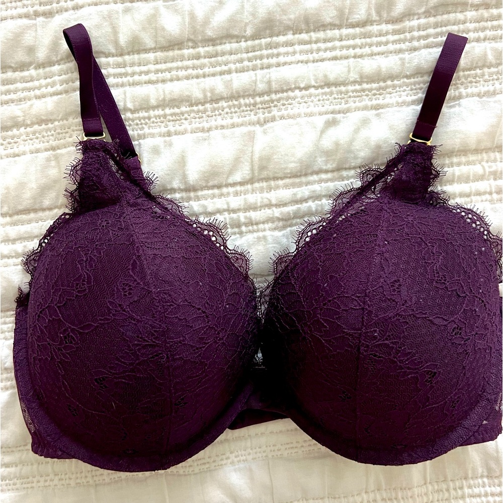 GORGEOUS Deep Purple Lace Bra 36dd